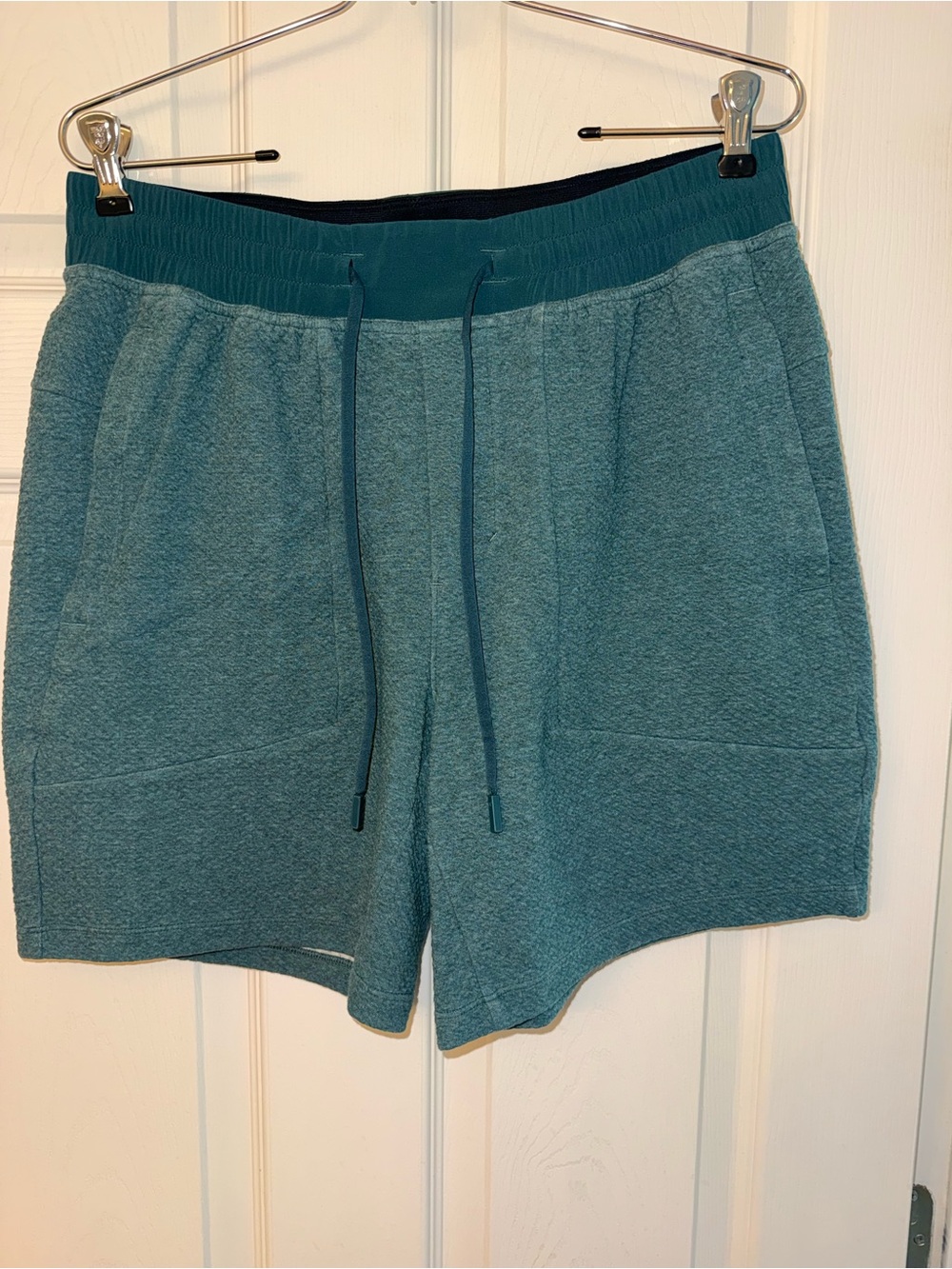 lululemon athletica Men's At Ease 7” Short - Picture 2 of 5